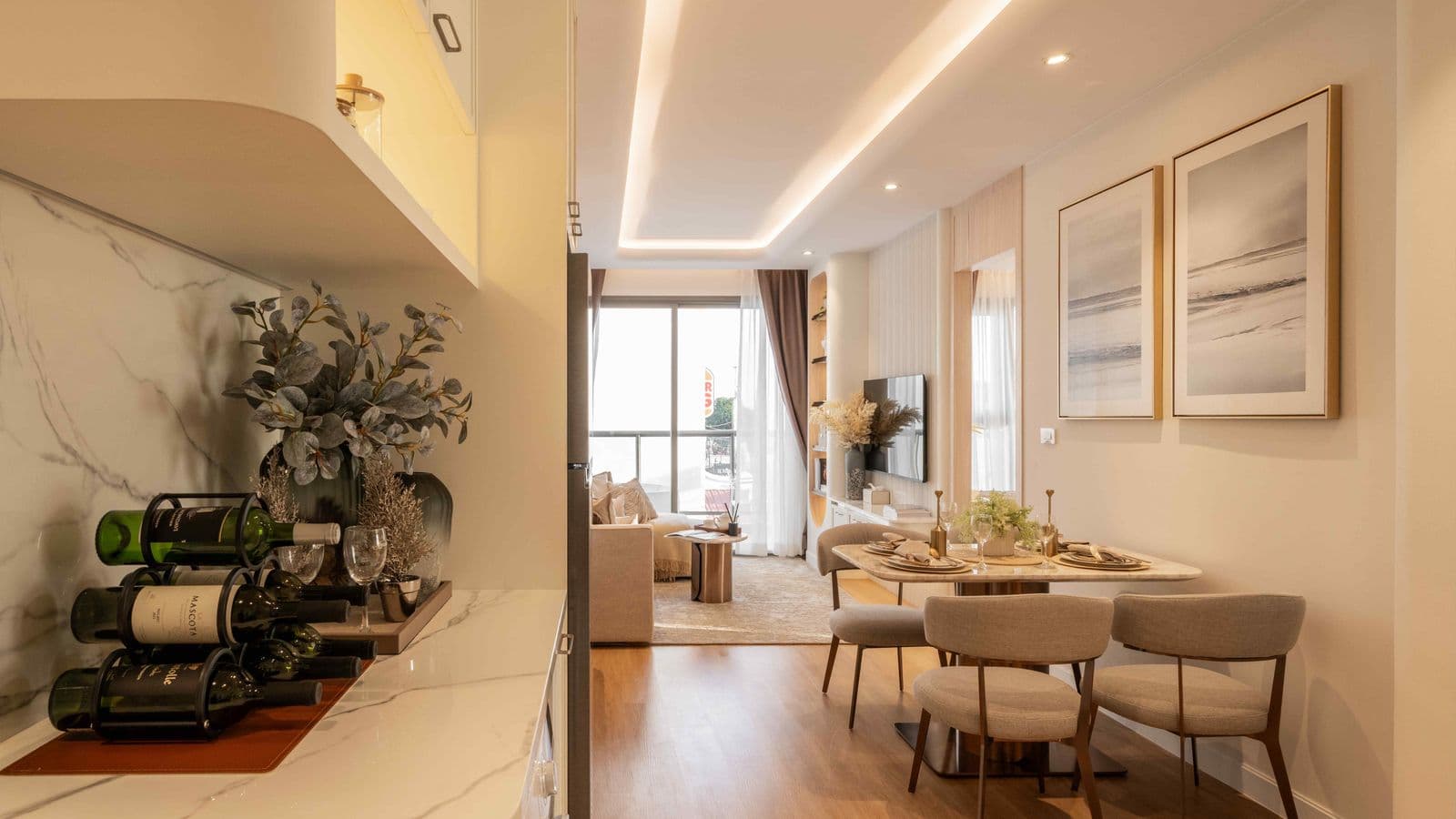 2 Bedroom (77 m²)
