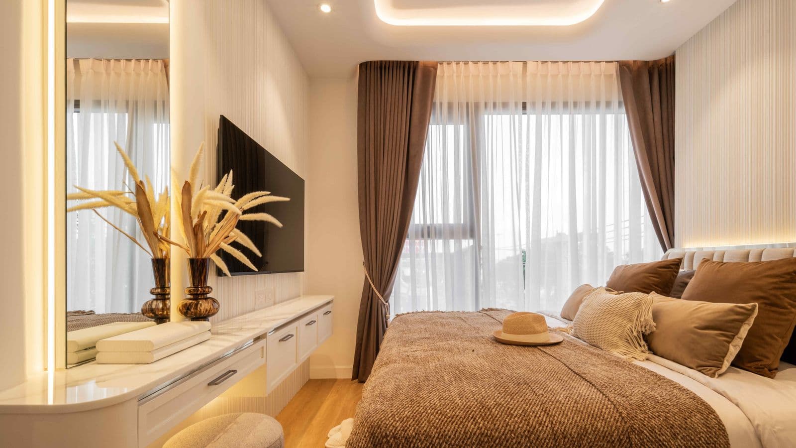 2 Bedroom (77 m²)