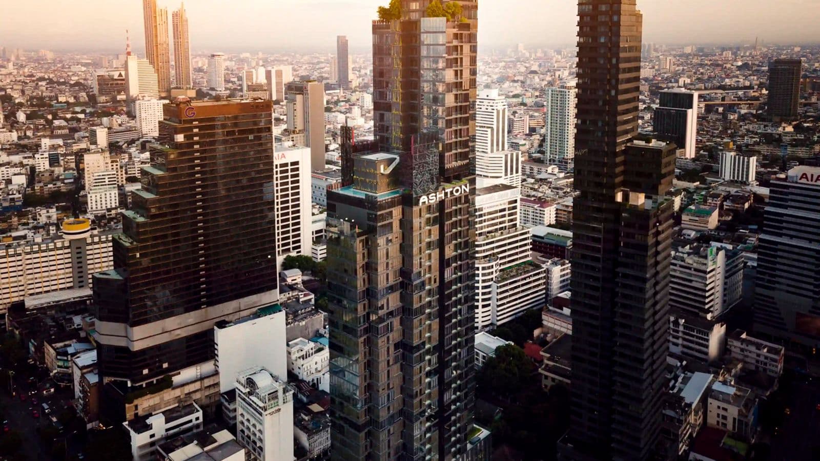 Ashton Silom