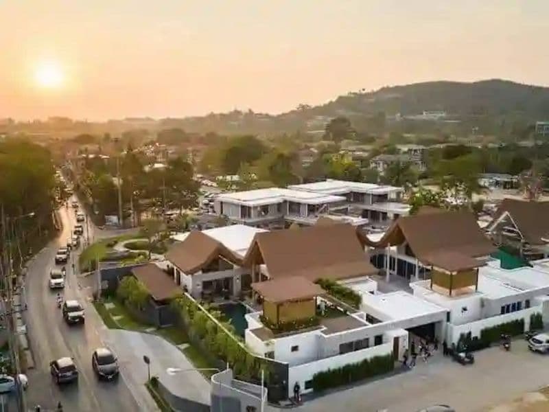 Exclusive_Four_Bedroom_Private_Pool_Villas_in_Bang_Tao__Phuket_gallery_1