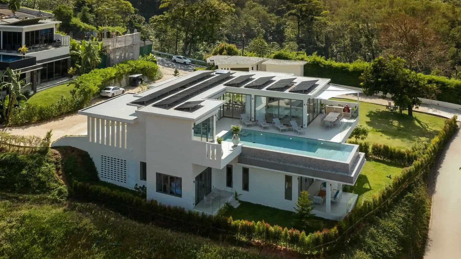 Exclusive_Sea_View_Villas_Overlooking_Naithon_Beach_in_Phuket_gallery_1