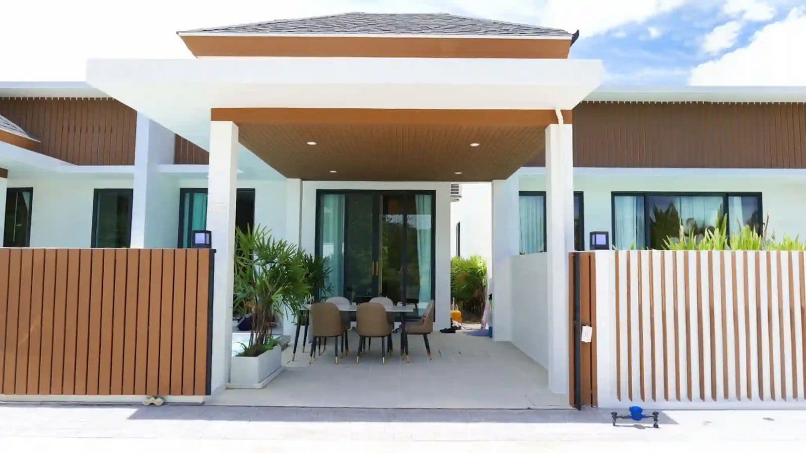 Narinsaya Pool Villas