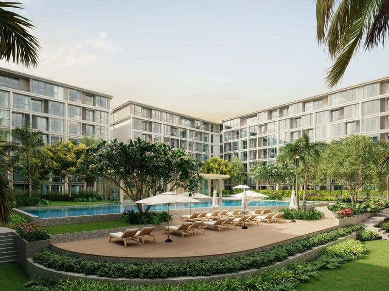 The_Ozone_Signature_Condominium_exterior_1