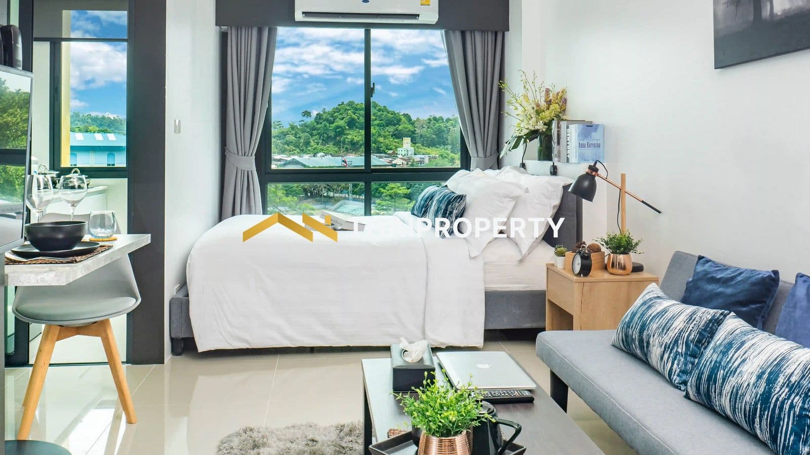 Utopia_Central_interior_5-1