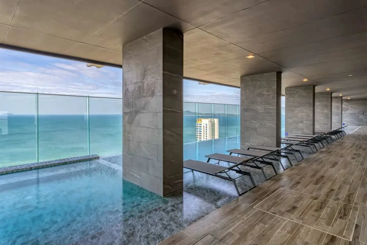 2 bedrooms, 70 m², sea view, Pratumnak