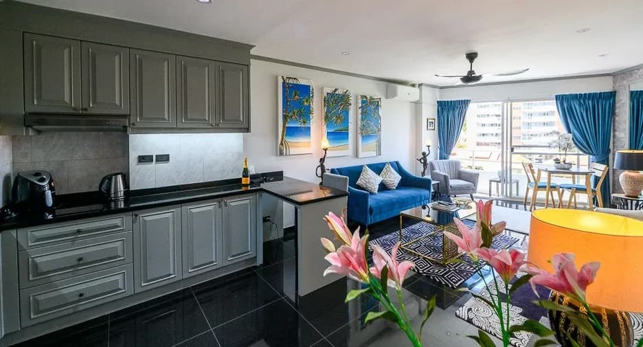 One Bedroom (66 m²)