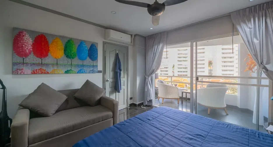 One Bedroom (66 m²)