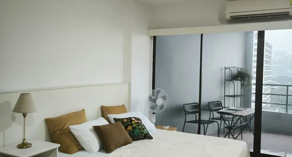 One Bedroom (50 m²)