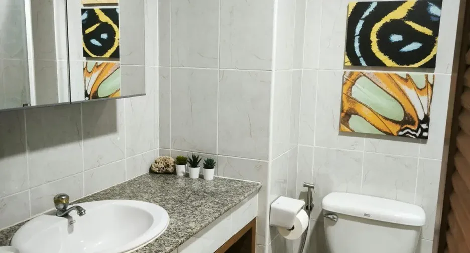 One Bedroom (50 m²)