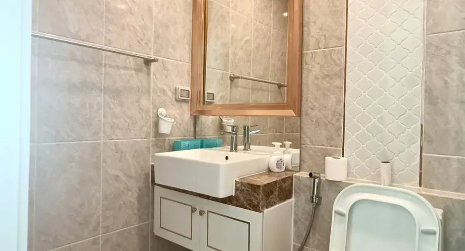 Two Bedroom (62 m²)