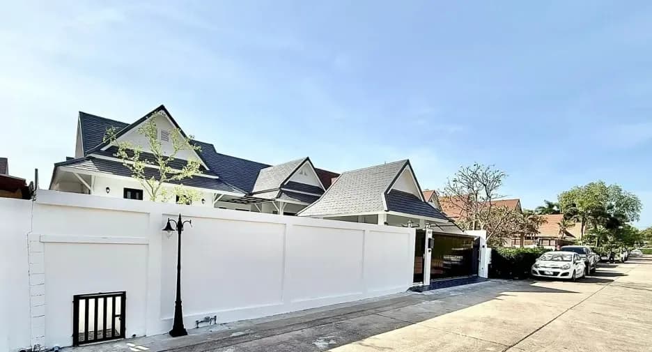 Dhewee Resort