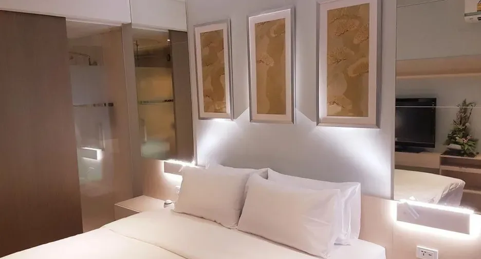 Two Bedroom (65 m²)