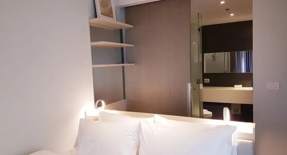 Two Bedroom (65 m²)
