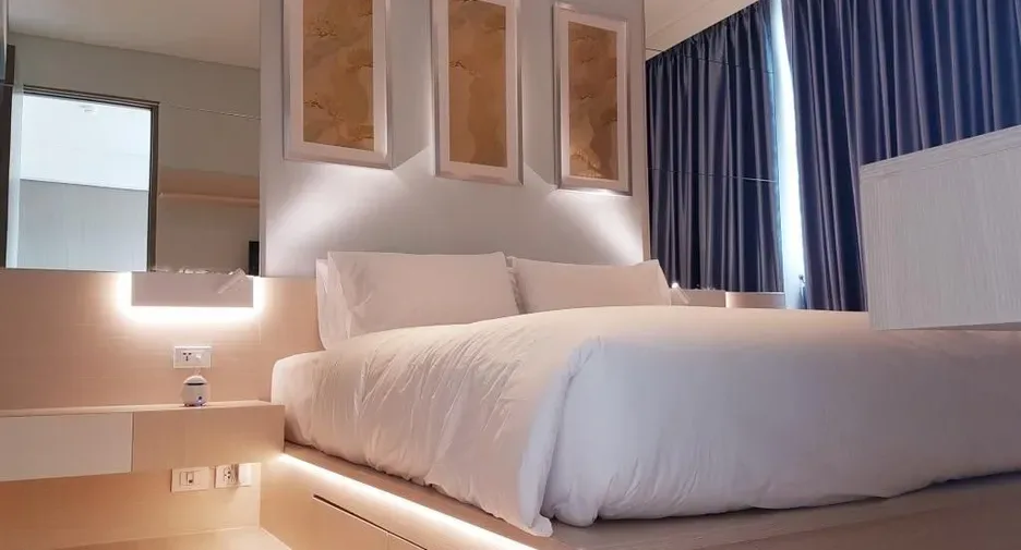 Two Bedroom (65 m²)