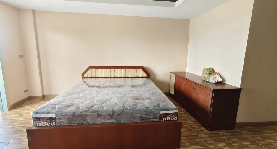 Two Bedroom (64 m²)