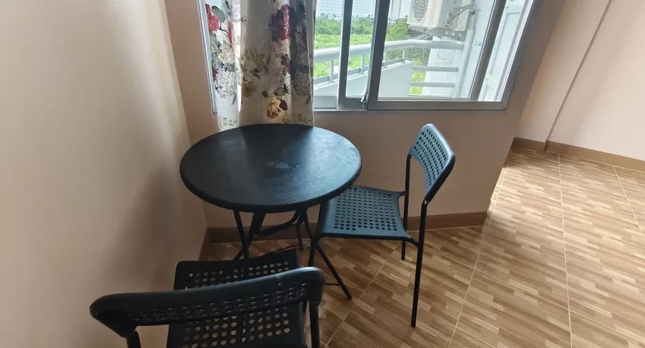 Two Bedroom (64 m²)
