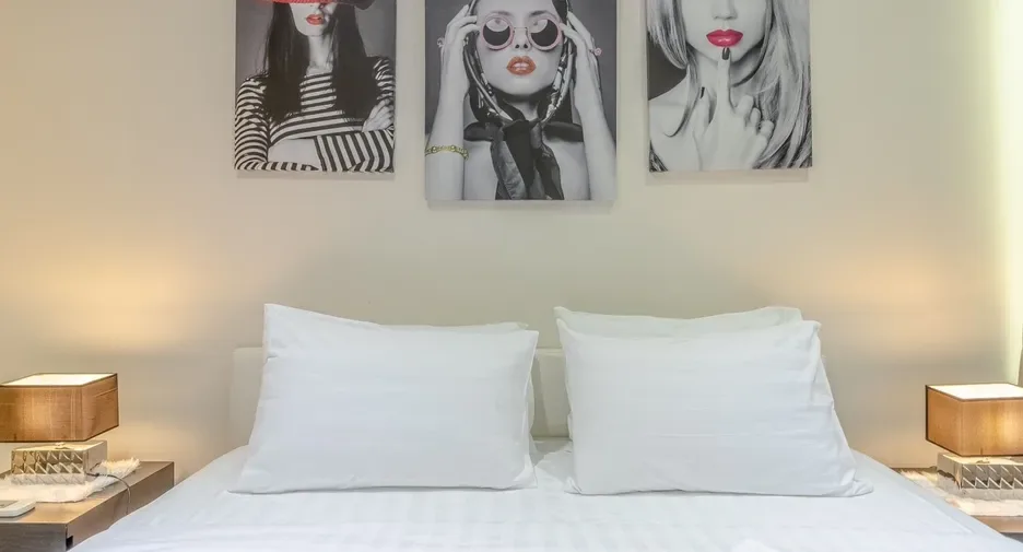 One Bedroom (32 m²)