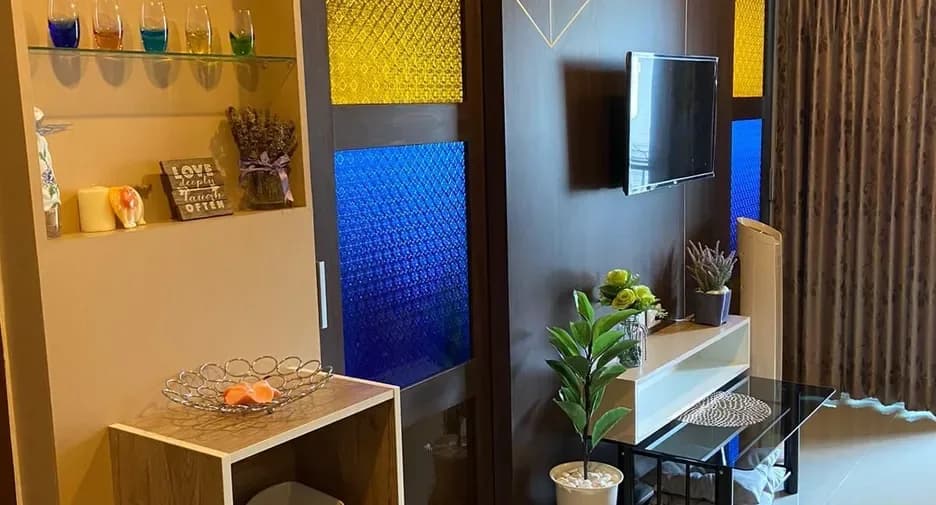 One Bedroom (32 m²)