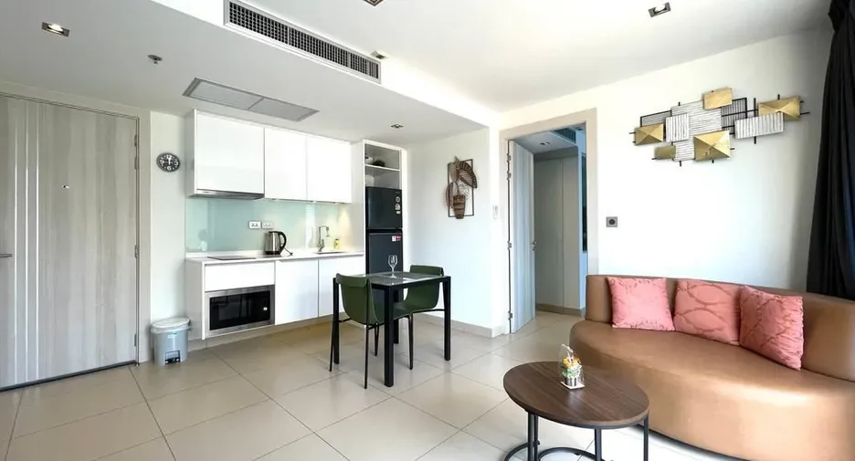 One Bedroom (55 m²)