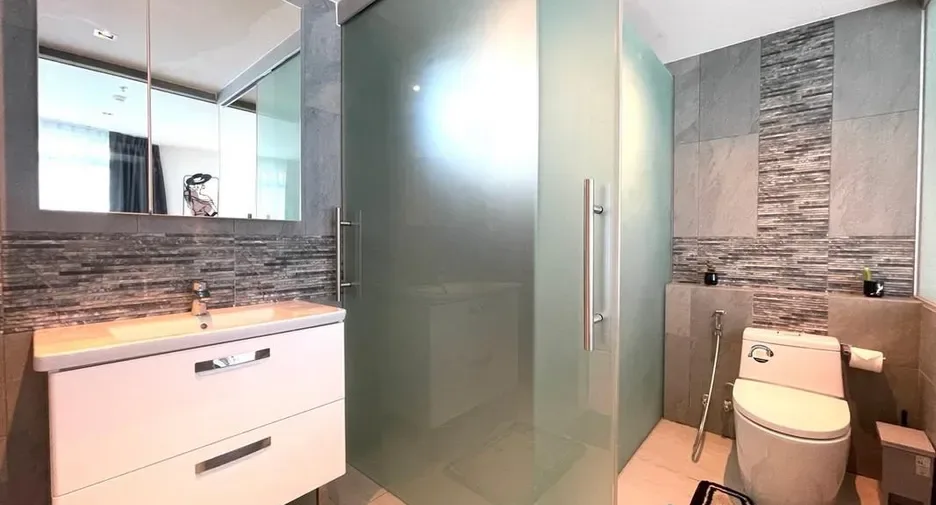 One Bedroom (57 m²)