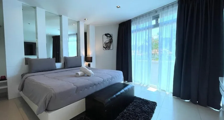 One Bedroom (57 m²)
