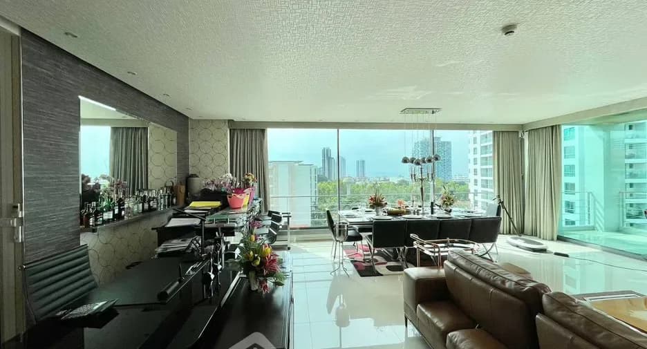 Three Bedroom (243 m²)