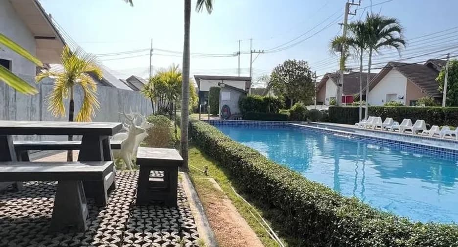 Four Bedroom (488 m²)