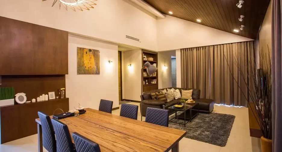 Four Bedroom (488 m²)