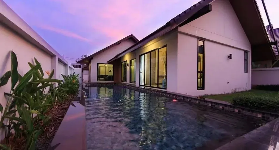 Four Bedroom (488 m²)