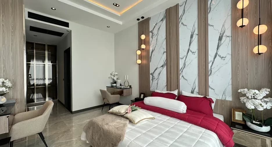 3 Bedroom (395 m²)
