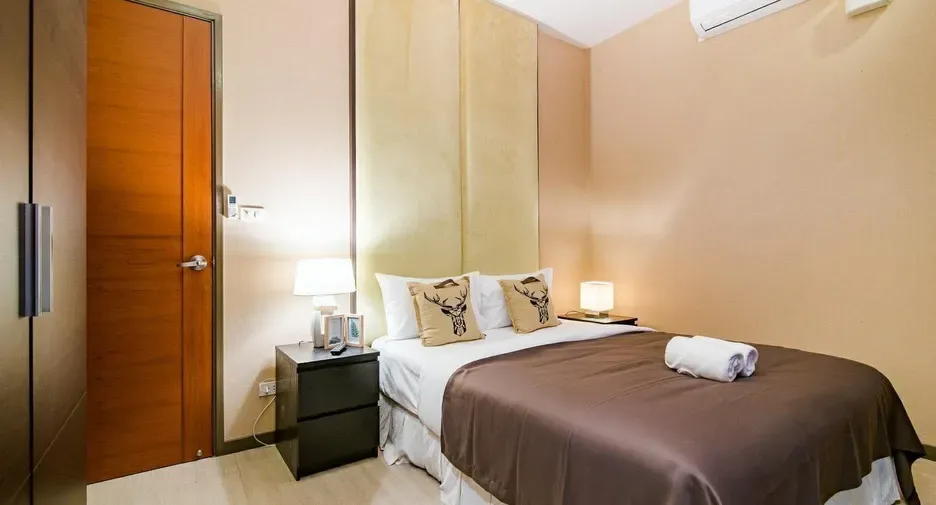 Three Bedroom (160 m²)