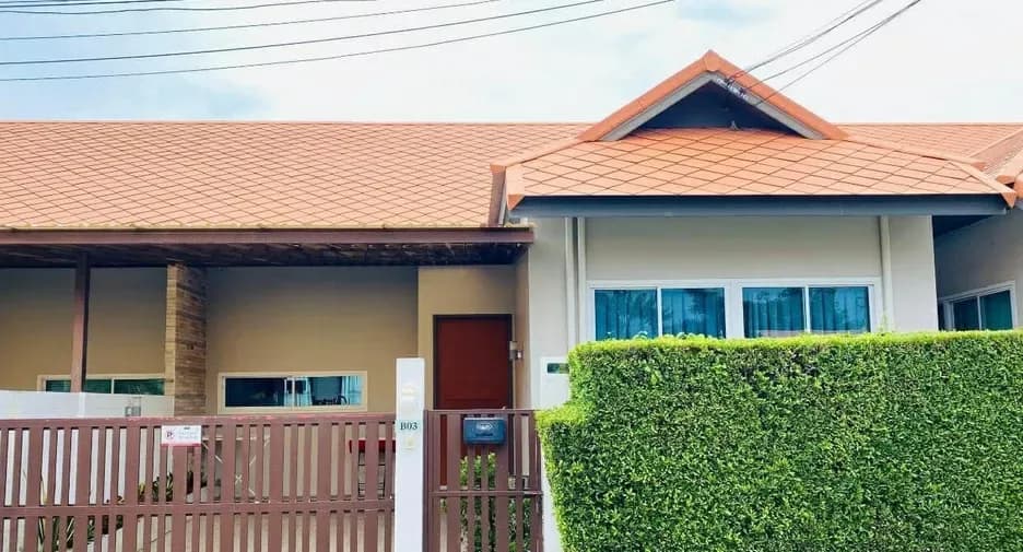 Three Bedroom (160 m²)