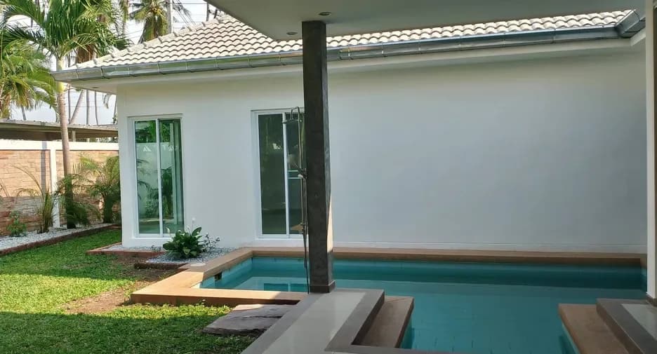 Three Bedroom (348 m²)