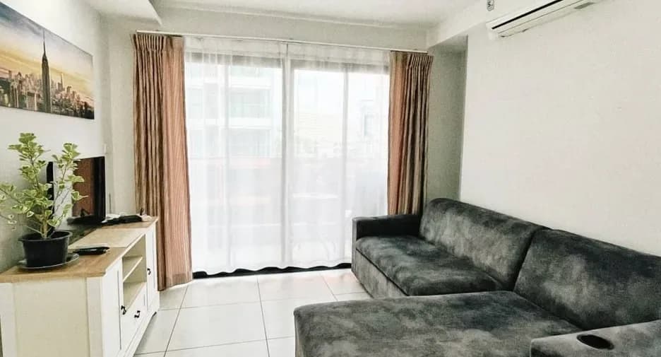 One Bedroom (42 m²)