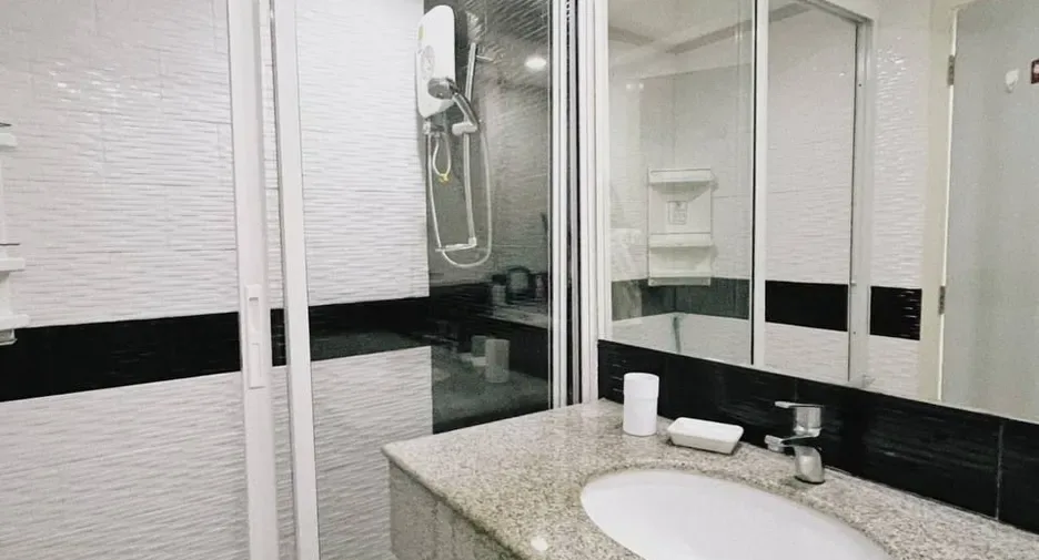 One Bedroom (42 m²)