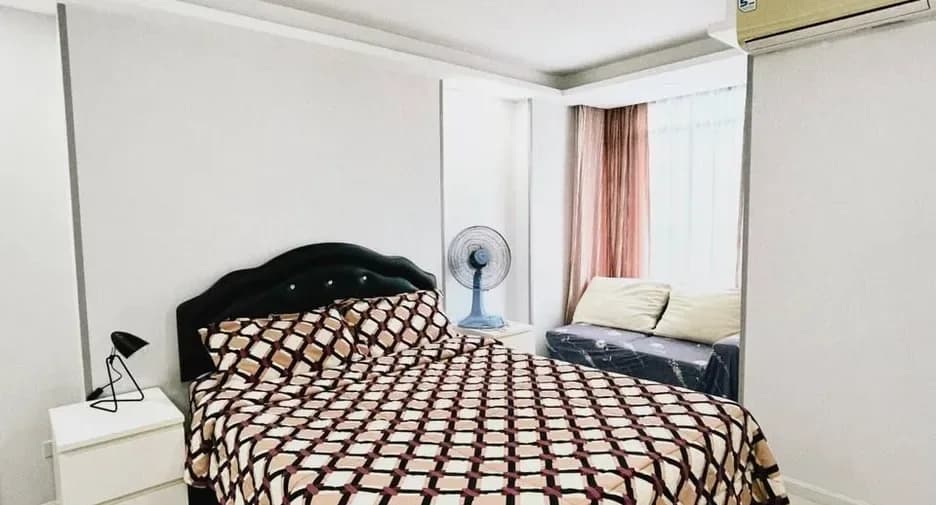 One Bedroom (42 m²)