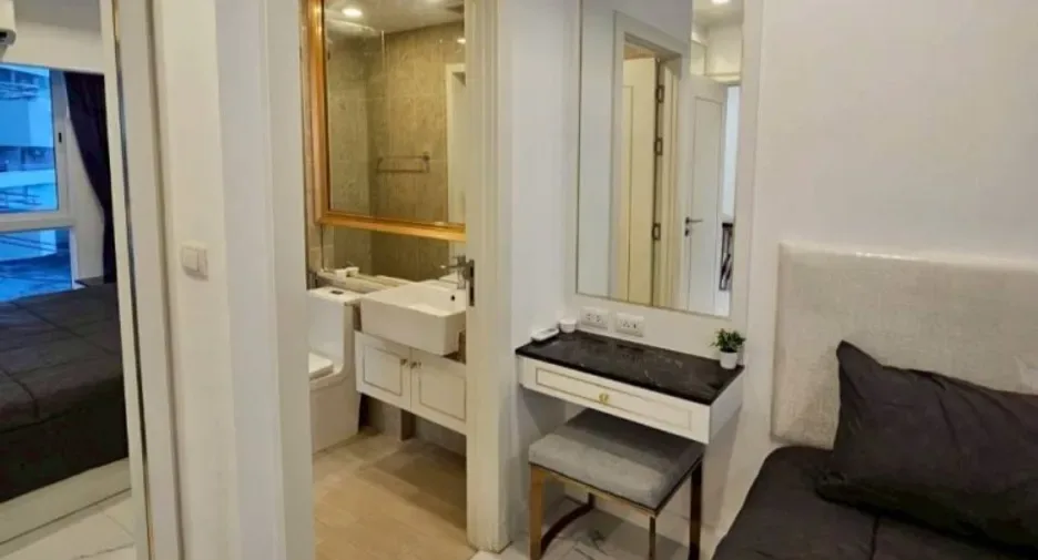 One Bedroom (33 m²)