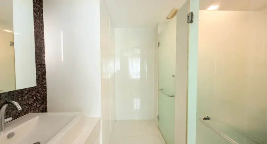 Two Bedroom (63 m²)