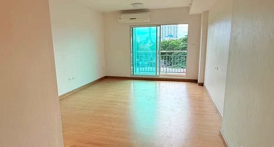 One Bedroom (32 m²)
