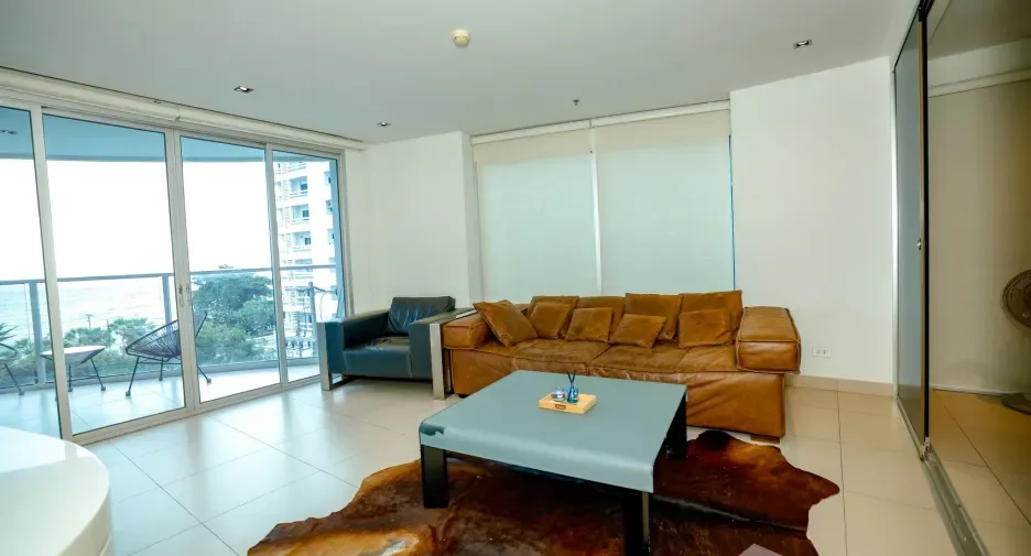 One Bedroom (67 m²)