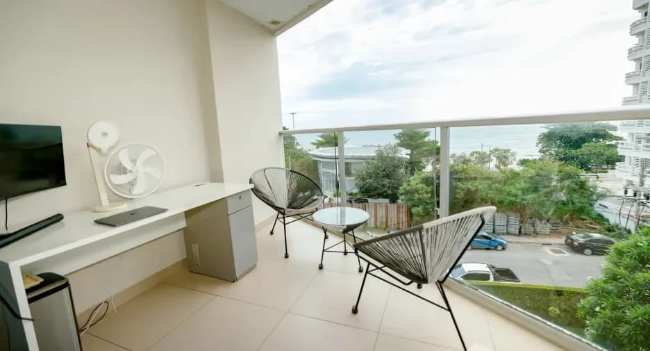 One Bedroom (67 m²)