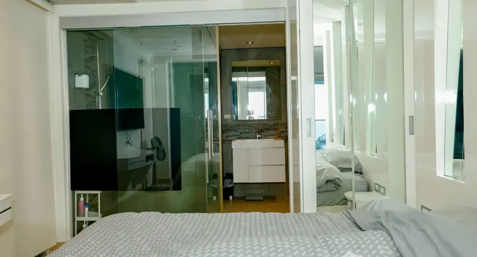 One Bedroom (67 m²)