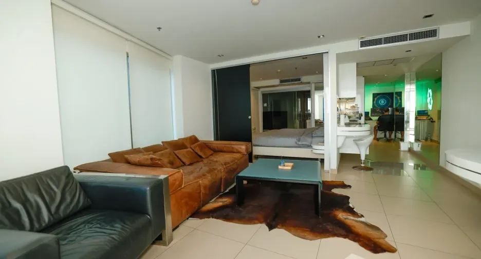 One Bedroom (67 m²)