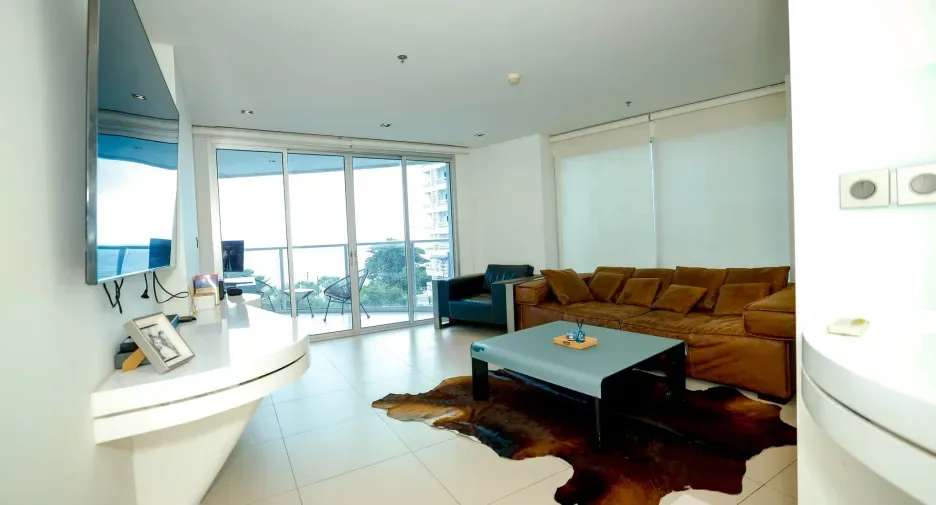One Bedroom (67 m²)