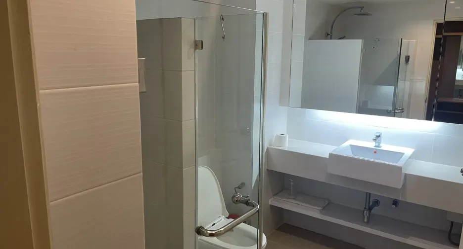 One Bedroom (54 m²)
