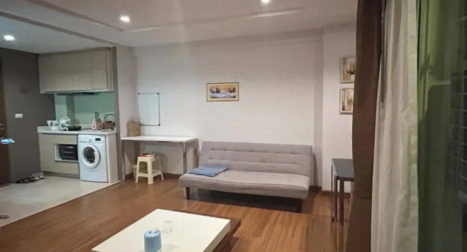 One Bedroom (54 m²)