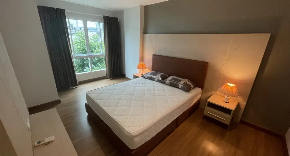 One Bedroom (54 m²)