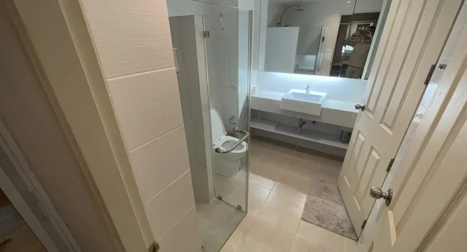 One Bedroom (54 m²)