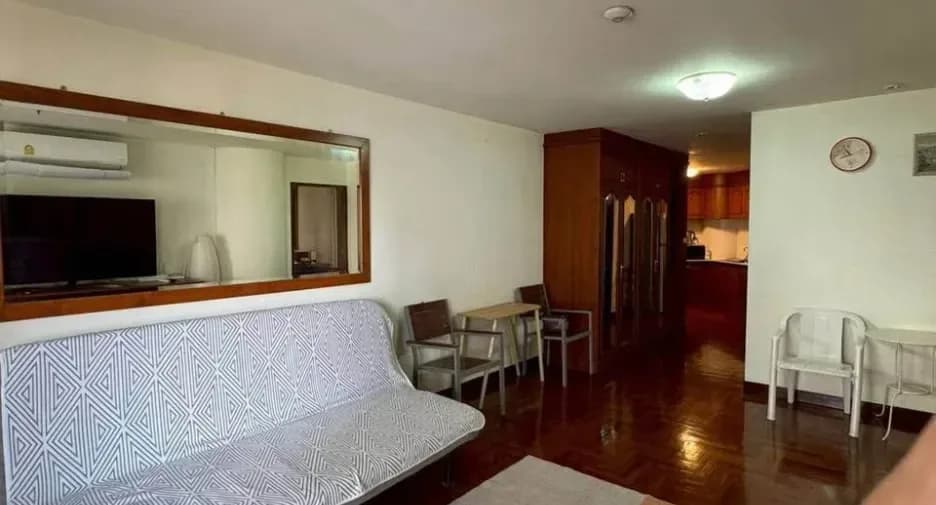 One Bedroom (94 m²)