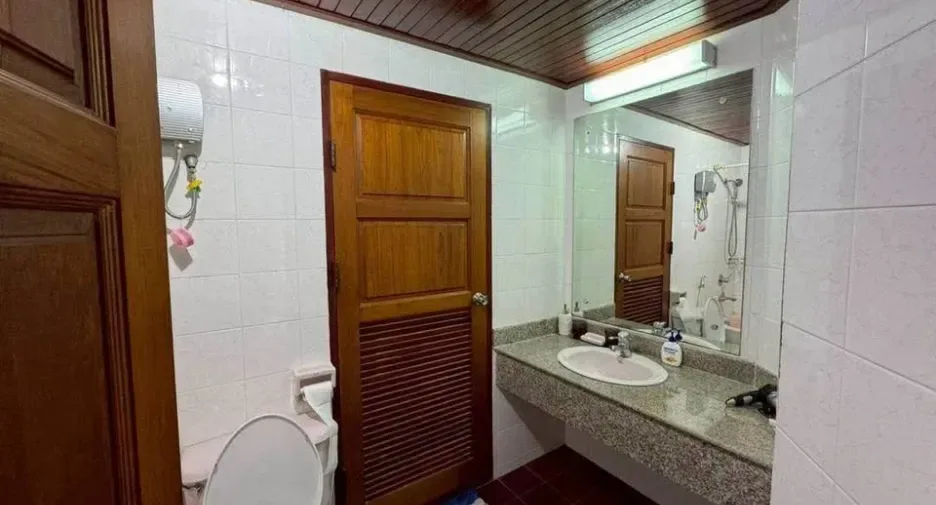 One Bedroom (94 m²)